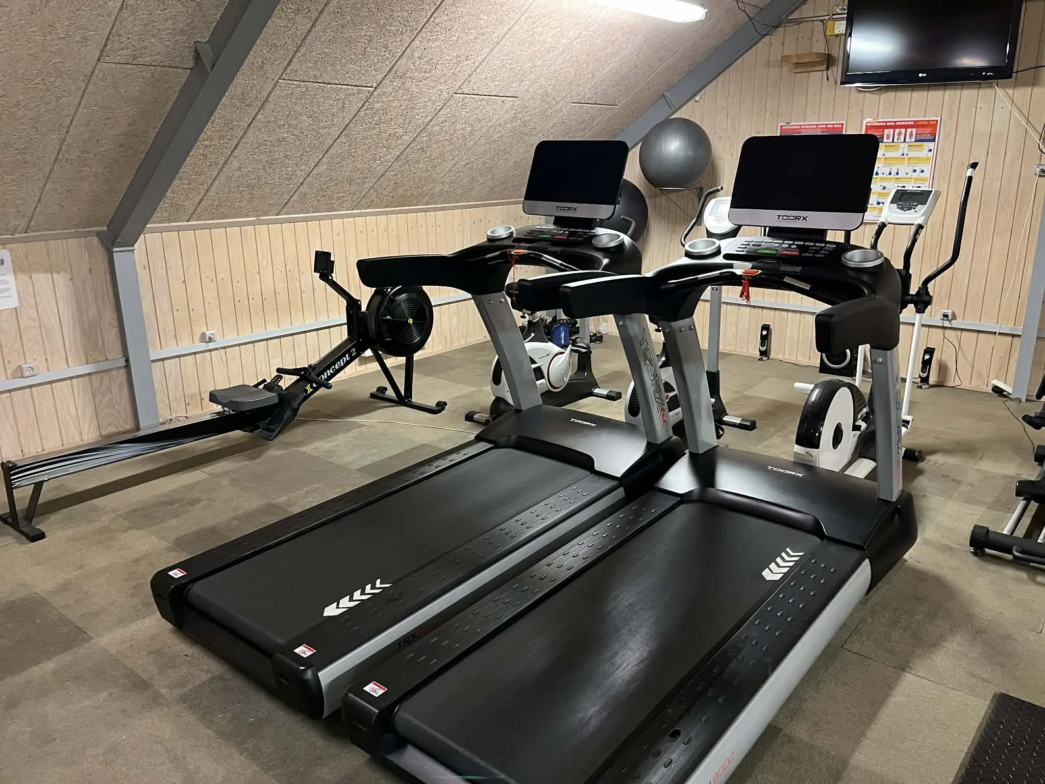 Løbebånd med skærme